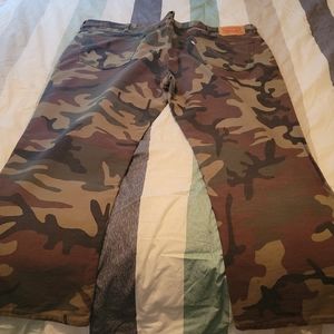 Levi's 541 camo jeans